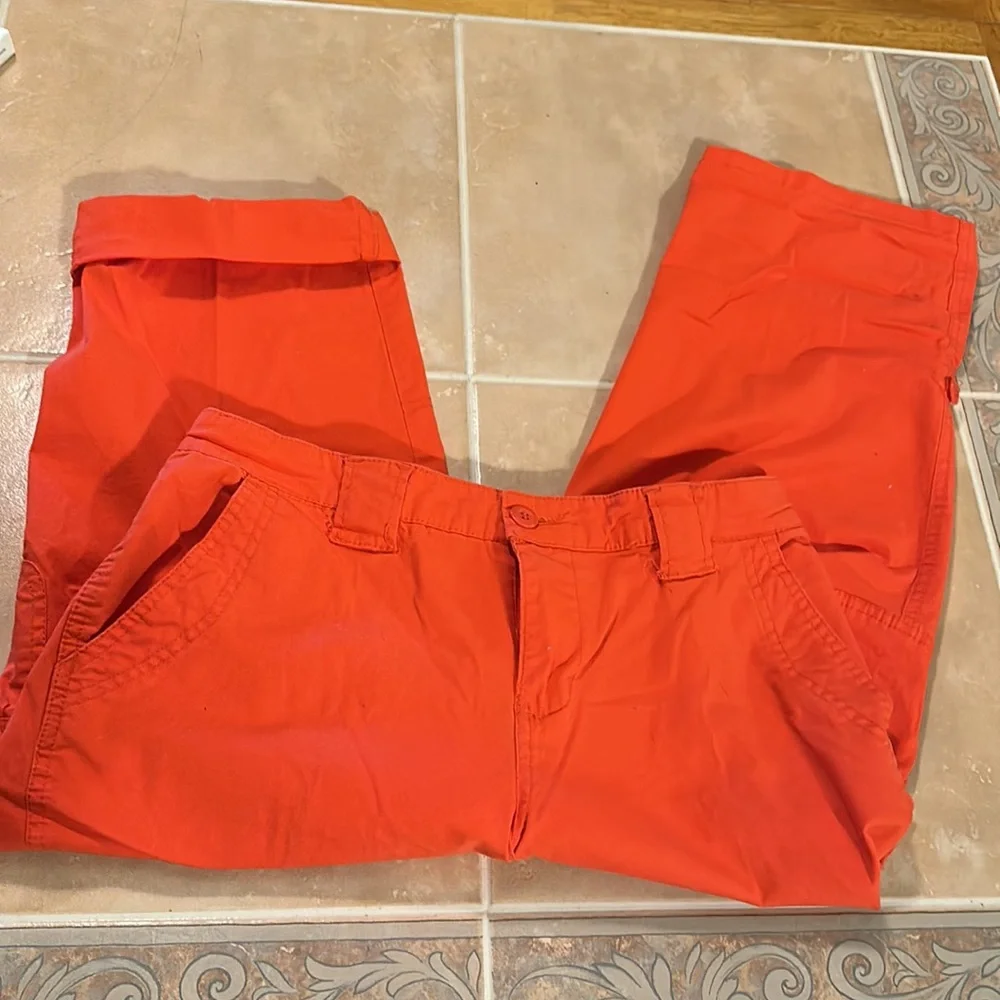 NWOT St. John’s Bay Cargo Capris